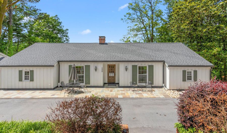 1259 Oakmont Dr, Asheboro, NC 27205 - 4 Beds, 4 Bath
