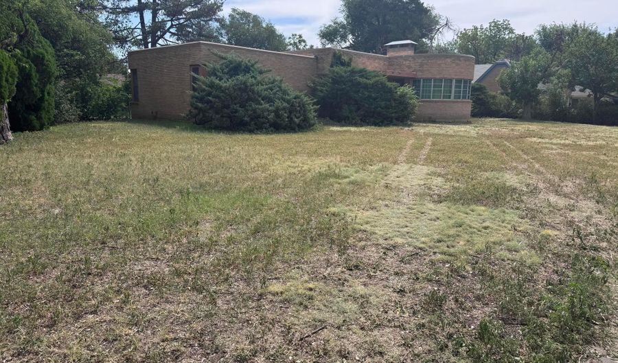 1704 S JULIAN Blvd, Amarillo, TX 79102 - 0 Beds, 2 Bath