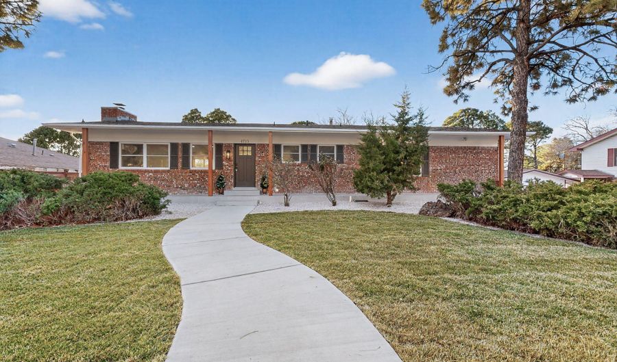 4713 Huntington Dr NE, Albuquerque, NM 87111 - 4 Beds, 3 Bath