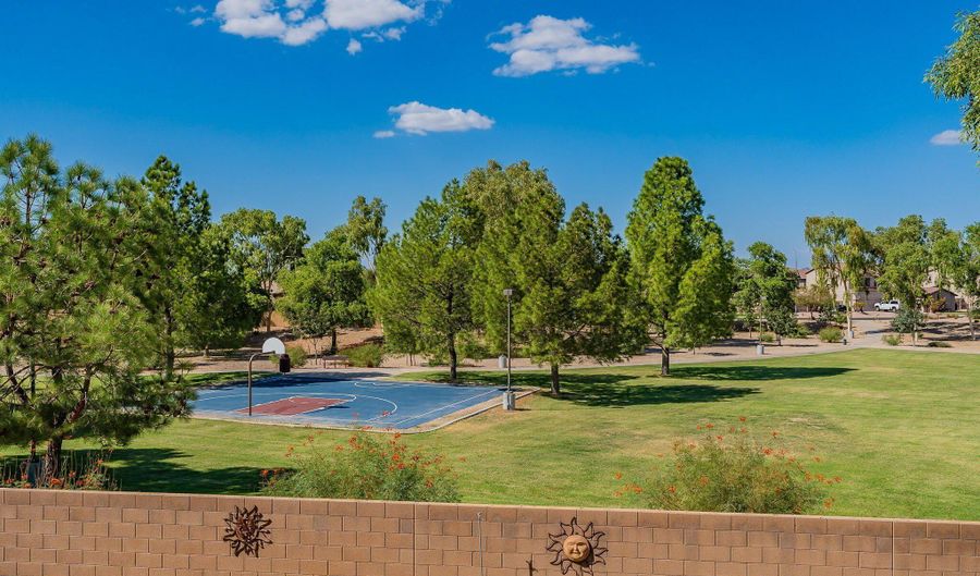 6922 S BLACK HILLS Way, Chandler, AZ 85249 - 5 Beds, 4 Bath