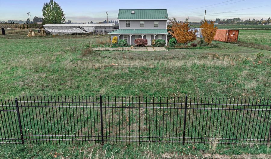 18335 NE BUTTEVILLE Rd, Aurora, OR 97002 - 3 Beds, 2 Bath