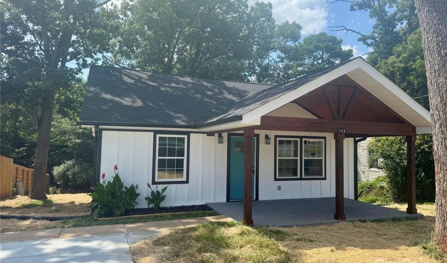 142 S Morrow Ave, Albemarle, NC 28001 - 4 Beds, 2 Bath
