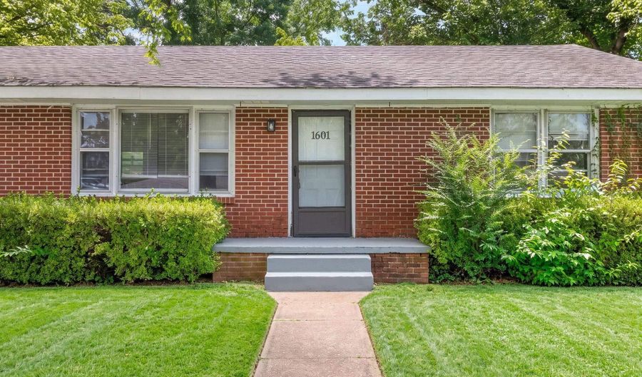 1601 Florence St, Athens, AL 35611 - 3 Beds, 1 Bath