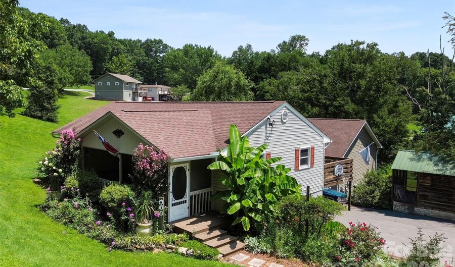 611 Pole Creasman Rd, Asheville, NC 28806 - 4 Beds, 5 Bath