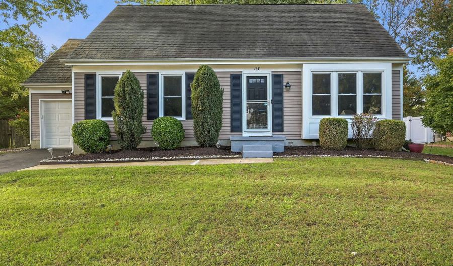 118 QUAIL HOLLOW Dr, Dover, DE 19904 - 4 Beds, 2 Bath
