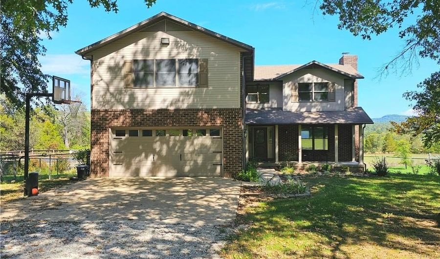 696 CR 933, Alpena, AR 72611 - 4 Beds, 4 Bath