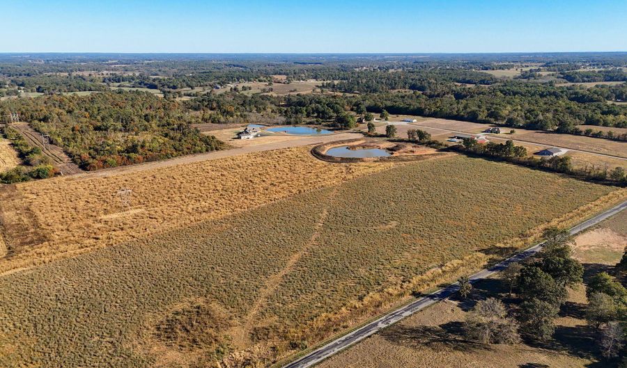 Lawrence 1200 A, Aurora, MO 65605 - 0 Beds, 0 Bath