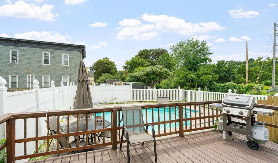 334 Forest Ave, Amsterdam, NY 12010 - 4 Beds, 2 Bath