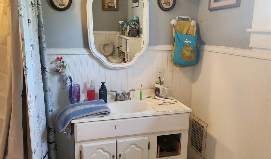 5 W PEARL St, Albion, PA 16401 - 3 Beds, 2 Bath