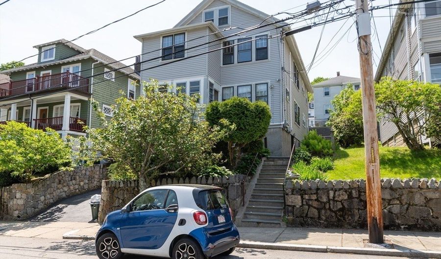 130-132 Nonantum St, Boston, MA 02135 - 5 Beds, 2 Bath