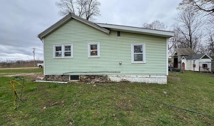 4579 W 110th Ave, Allegan, MI 49010 - 3 Beds, 1 Bath