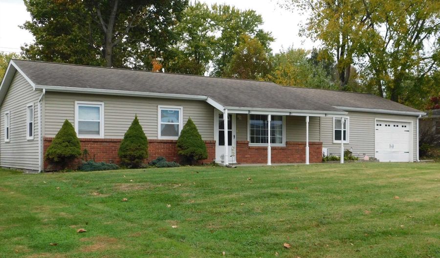 1801 Central Ave, Bedford, IN 47421 - 3 Beds, 2 Bath