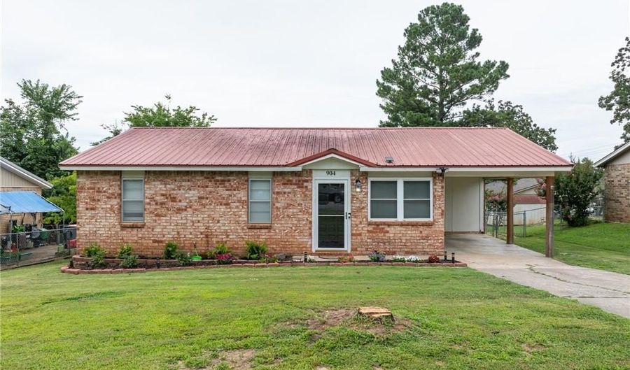 904 N St, Barling, AR 72923 - 3 Beds, 2 Bath