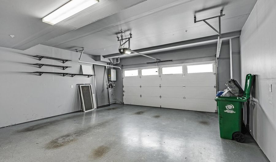 2133 Main St 102, Alameda, CA 94501 - 3 Beds, 2 Bath