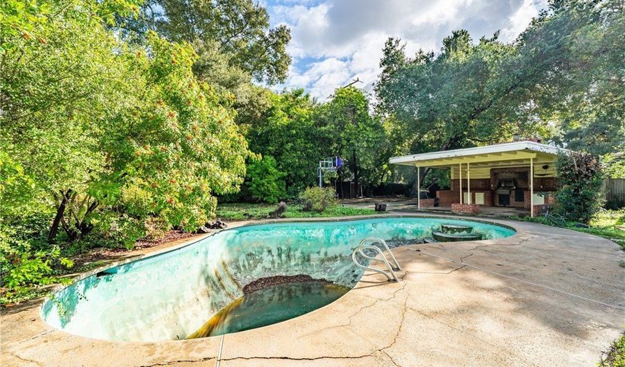 1210 Rodeo Rd, Arcadia, CA 91006 - 4 Beds, 4 Bath