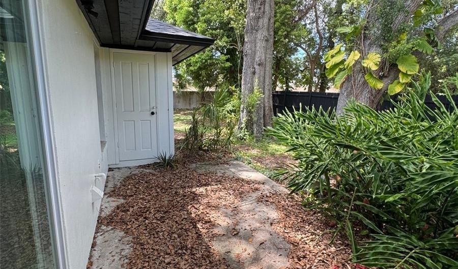 495 BLUE BIRD St, Apopka, FL 32703 - 2 Beds, 1 Bath