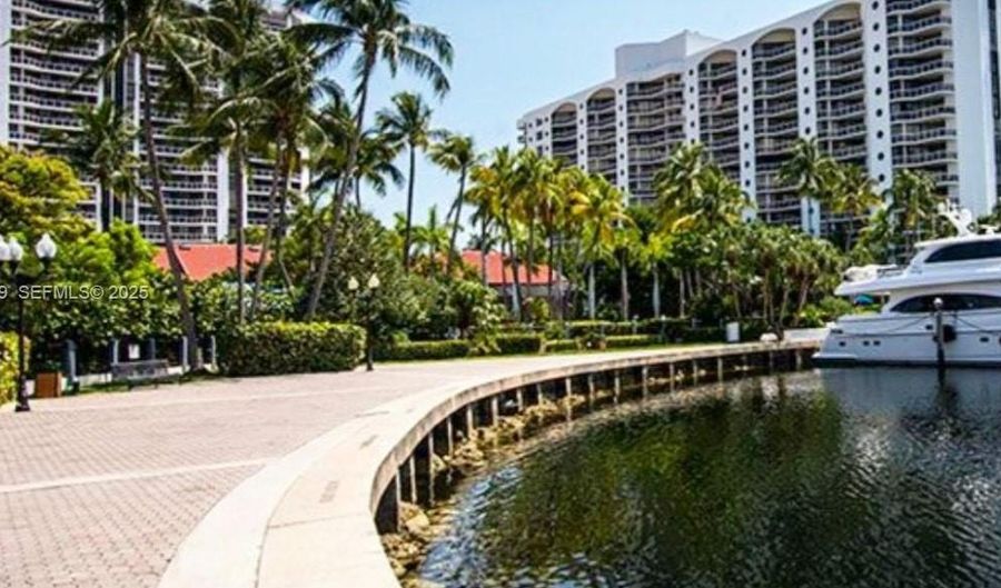 3610 Yacht Club Dr 1503, Aventura, FL 33180 - 3 Beds, 2 Bath