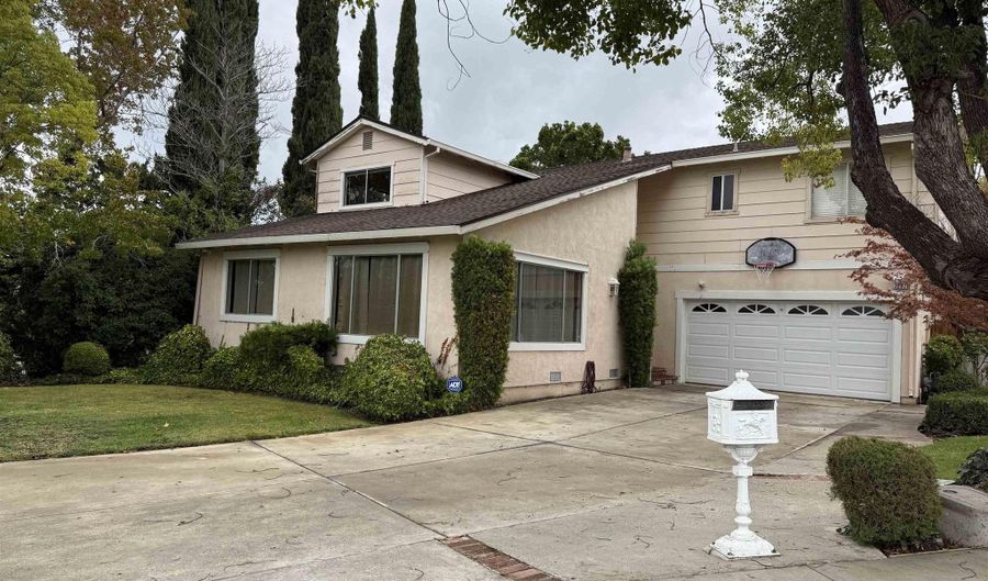 3207 Tabora Dr, Antioch, CA 94509 - 4 Beds, 2 Bath