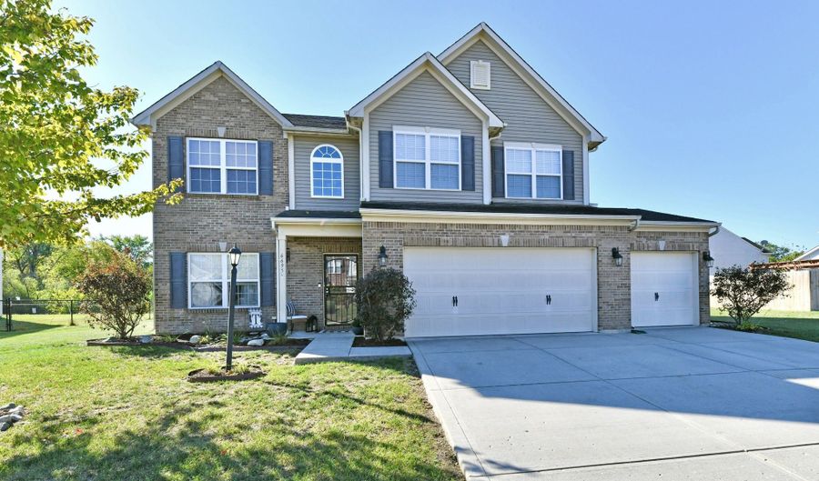 6695 Buhrstone Ln, Avon, IN 46123 - 4 Beds, 3 Bath