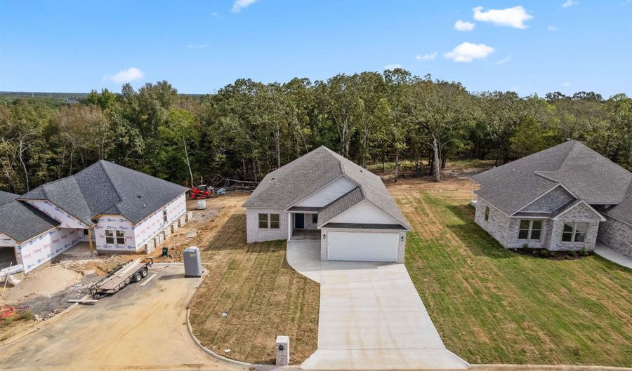514 Madeleine Cir, Austin, AR 72007 - 4 Beds, 2 Bath