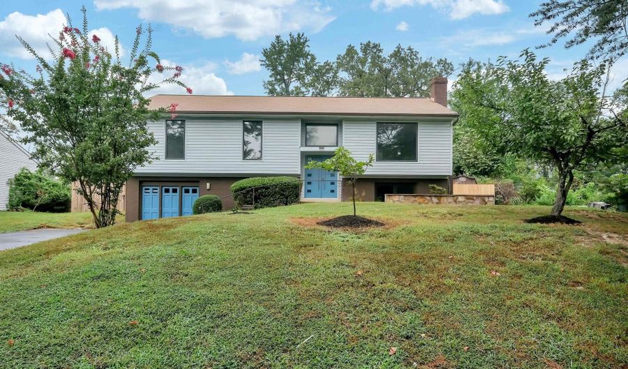 6170 HOWELLS Rd, Alexandria, VA 22310 - 5 Beds, 3 Bath