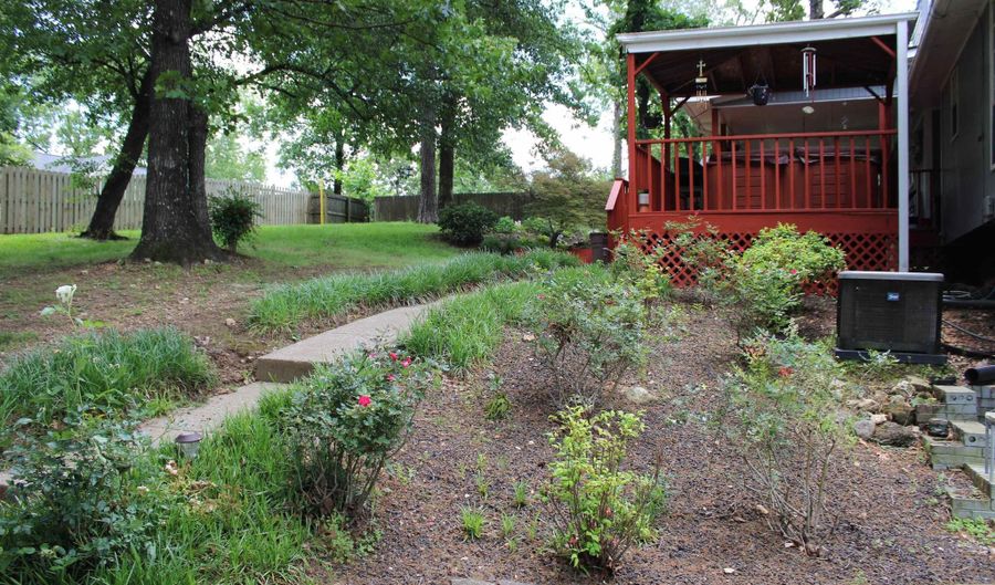 204 PORTSOUTH Ln, Alabaster, AL 35007 - 4 Beds, 2 Bath