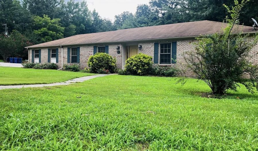 161 MISSION Dr, Alabaster, AL 35007 - 3 Beds, 3 Bath