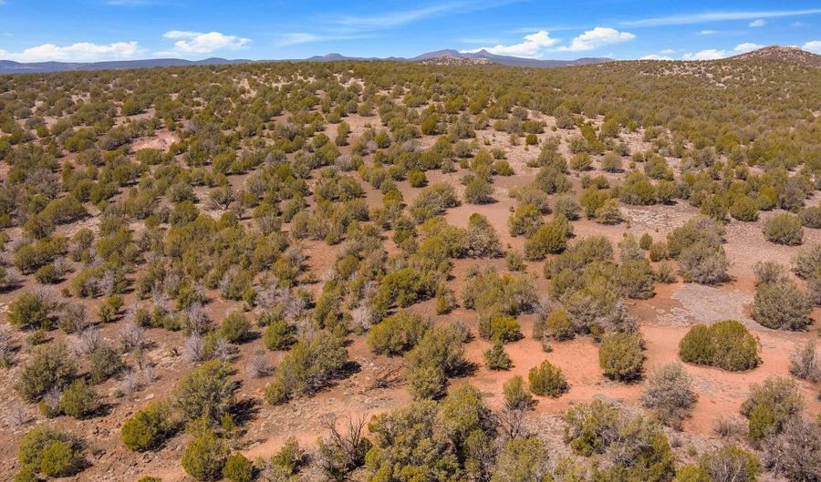 4240 W Cienega Dr, Ash Fork, AZ 86320 - 0 Beds, 0 Bath