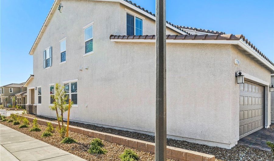 2734 Fantoni St, Henderson, NV 89044 - 3 Beds, 3 Bath