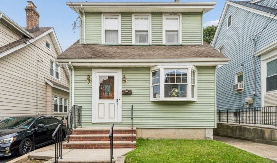30 Bremond St, Belleville, NJ 07109 - 3 Beds, 2 Bath