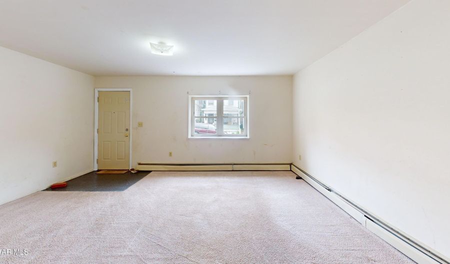 1019 18th Ave, Altoona, PA 16601 - 3 Beds, 1 Bath