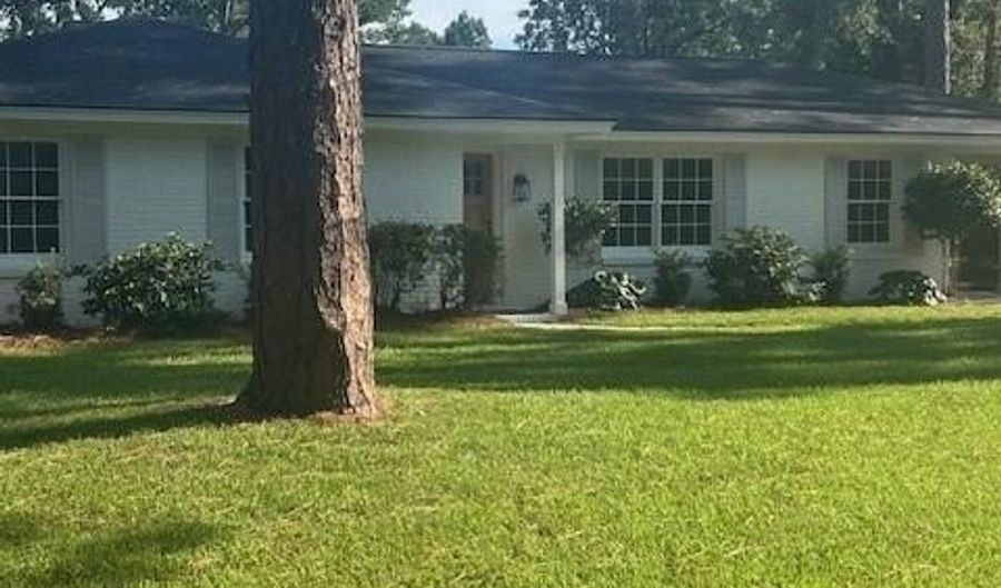31 Jameswood Ave, Savannah, GA 31406 - 3 Beds, 2 Bath