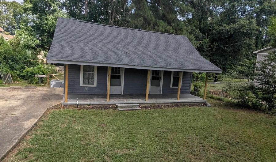 2115 Wright Ave, Benton, AR 72015 - 2 Beds, 1 Bath