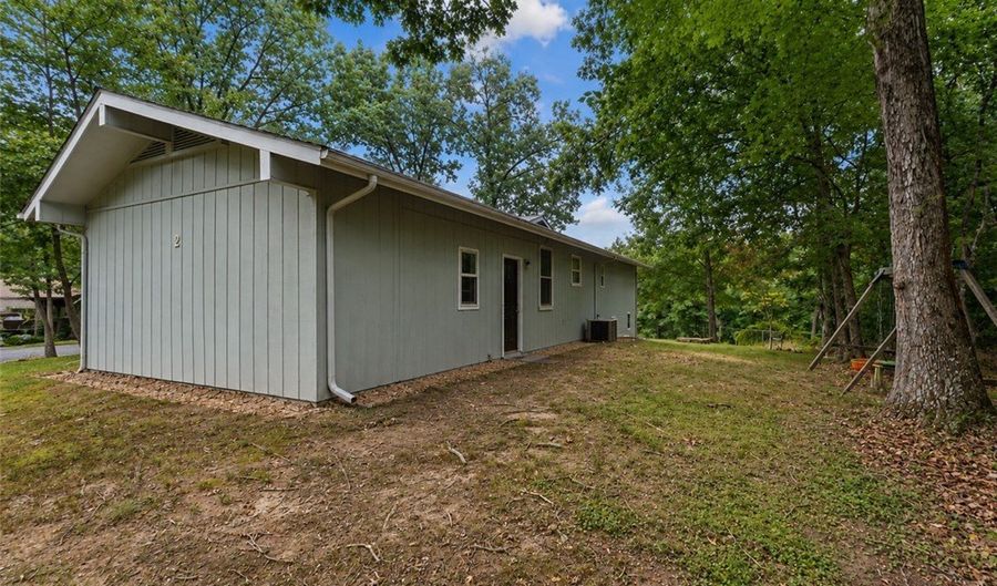 2 Blenheim Ln, Bella Vista, AR 72715 - 3 Beds, 2 Bath