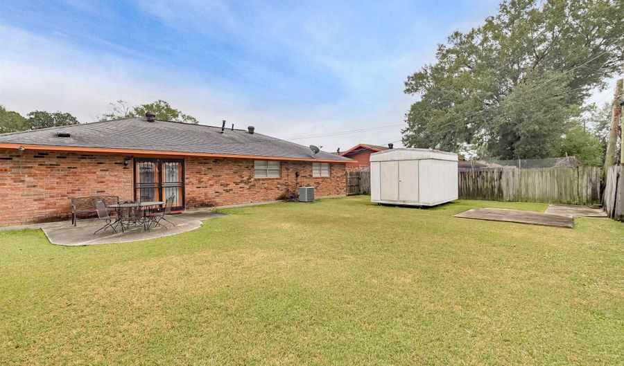 3115 Garnet Dr, Baton Rouge, LA 70805 - 3 Beds, 2 Bath