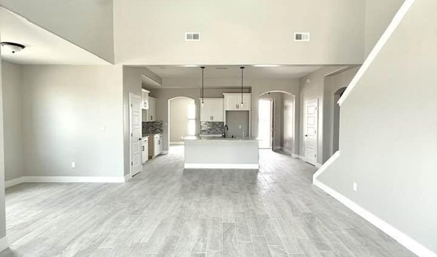 2514 Segovia Ct, Carlsbad, NM 88220 - 4 Beds, 3 Bath