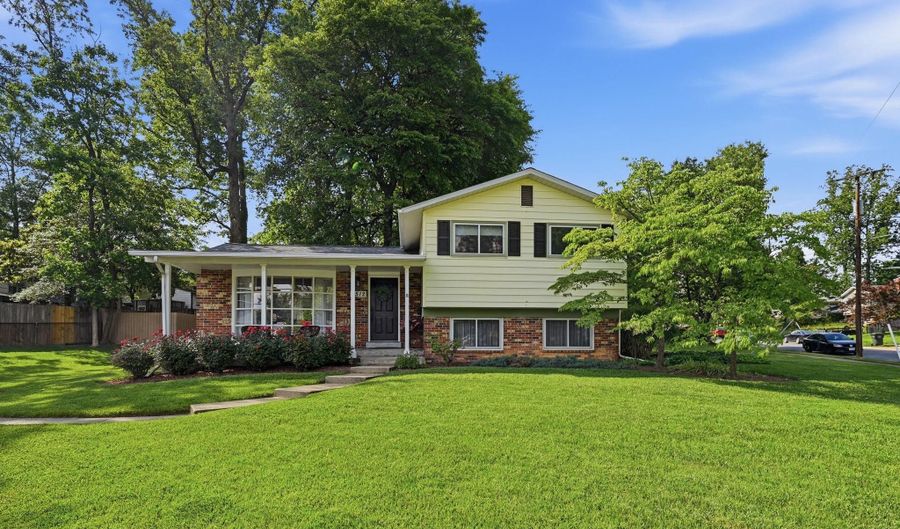 4512 MEDFORD Dr, Annandale, VA 22003 - 4 Beds, 2 Bath