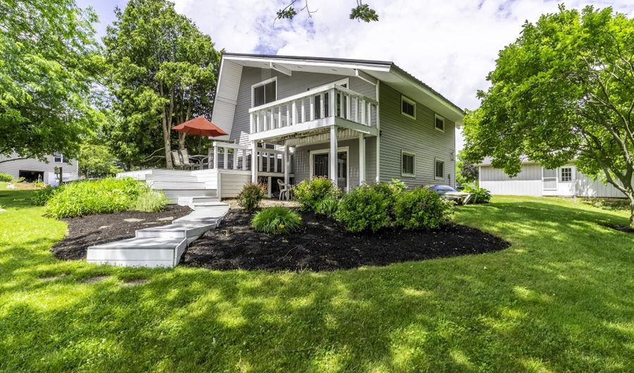 375 Lane 175 Lime Lk, Angola, IN 46703 - 3 Beds, 2 Bath