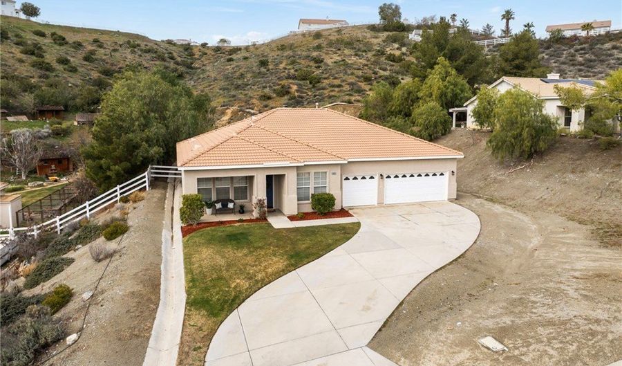34423 Desert, Acton, CA 93510 - 4 Beds, 3 Bath