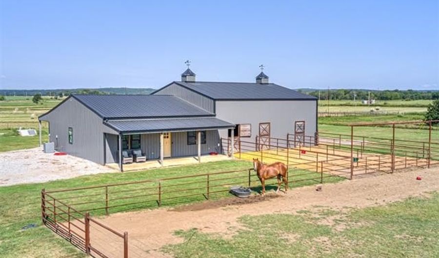 3147 N 160 Rd, Beggs, OK 74421 - 2 Beds, 2 Bath