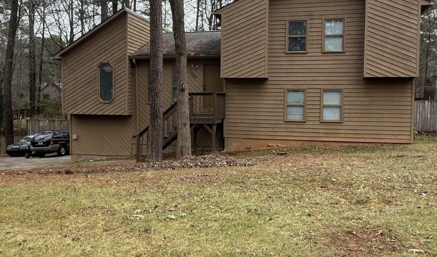 1740 Hickory Grove Way NW, Acworth, GA 30102 - 6 Beds, 2 Bath