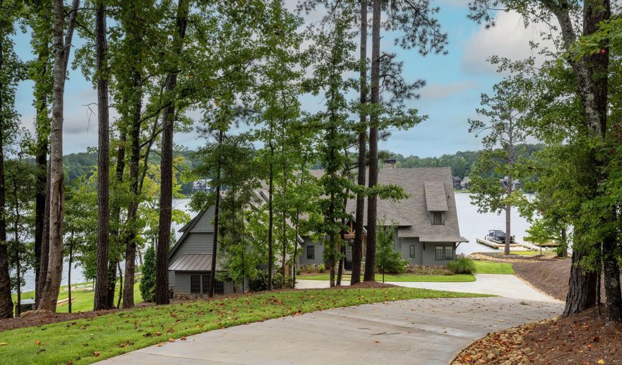 1805 Bulger's Mill Way, Alexander City, AL 35010 - 5 Beds, 6 Bath