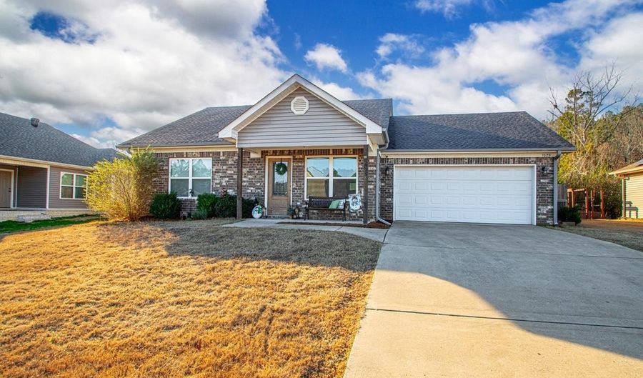 1025 Heritage Way, Benton, AR 72019 - 4 Beds, 2 Bath
