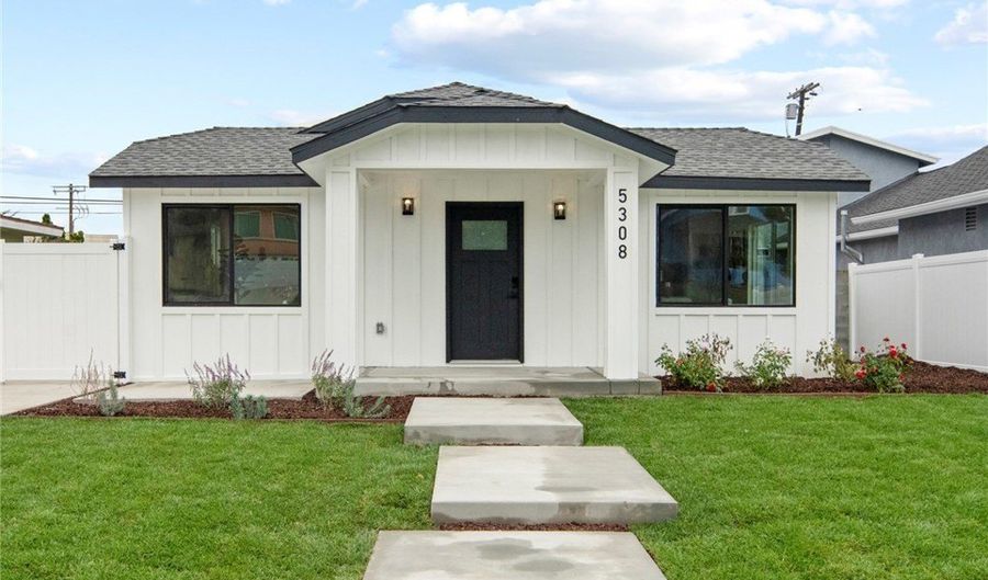 5308 S Victoria, Los Angeles, CA 90043 - 6 Beds, 5 Bath