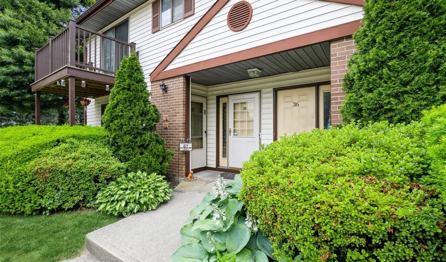 615 Broadway 37, Amityville, NY 11701 - 1 Beds, 1 Bath
