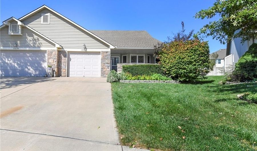 15628 Landauer Cir, Basehor, KS 66007 - 2 Beds, 1 Bath