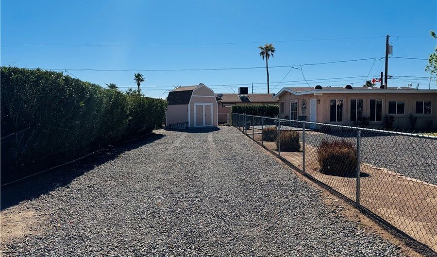 1340 Gemstone Ave, Bullhead City, AZ 86442 - 2 Beds, 1 Bath