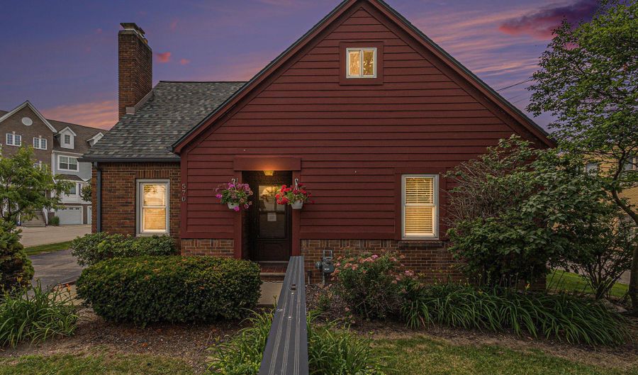 570 S Maple Rd, Ann Arbor, MI 48103 - 0 Beds, 2 Bath