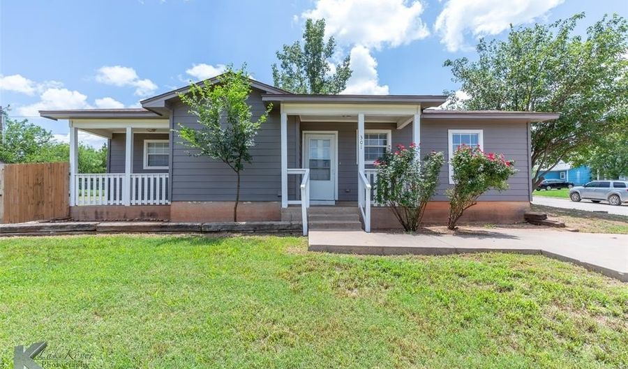 301 Cornerstone Ct, Abilene, TX 79602 - 4 Beds, 2 Bath