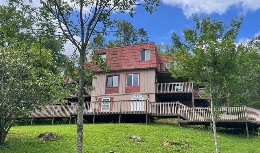 471 Adams Apple Dr 5, Banner Elk, NC 28604 - 1 Beds, 1 Bath